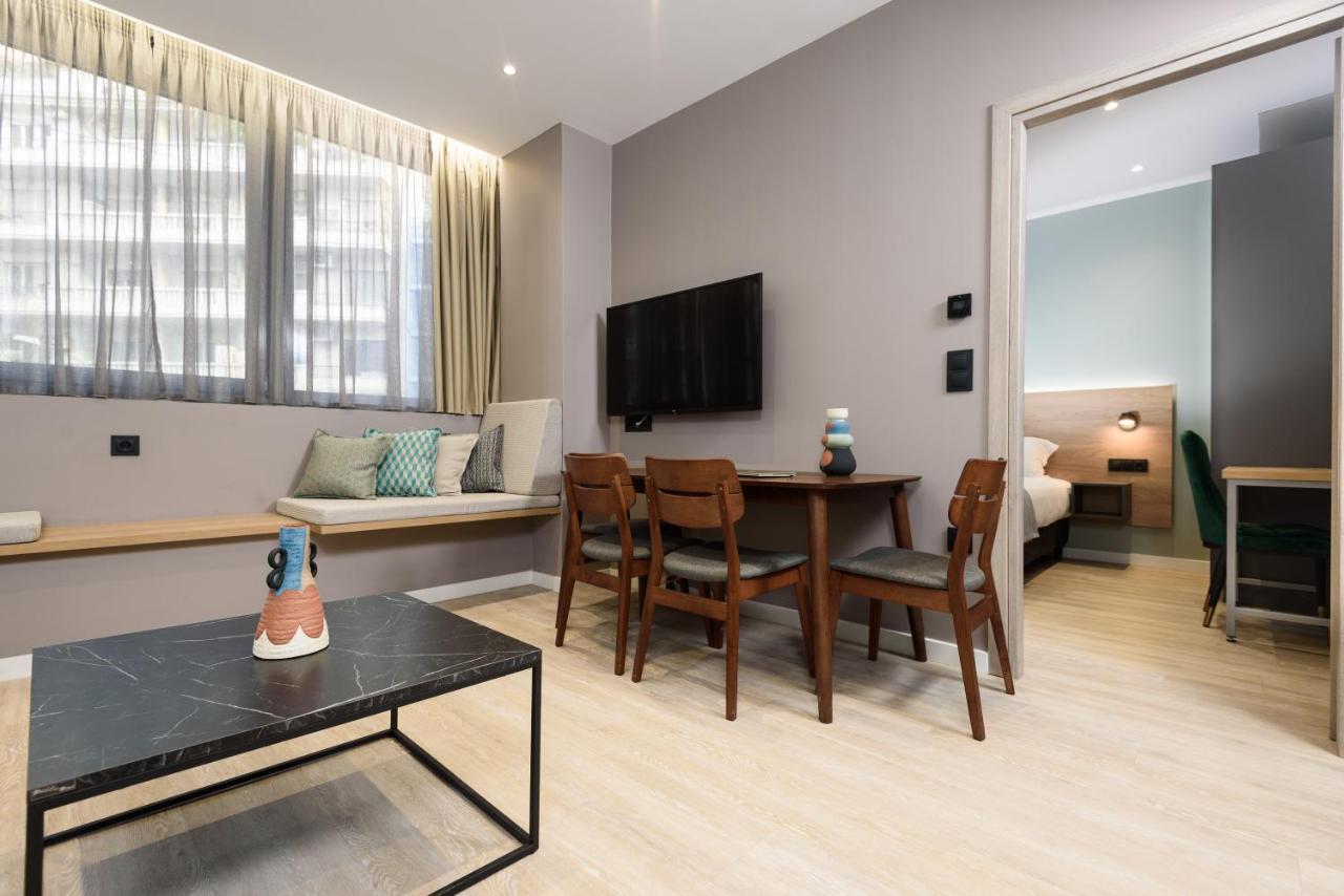 Crossroads Athens By Yha Appartement Buitenkant foto